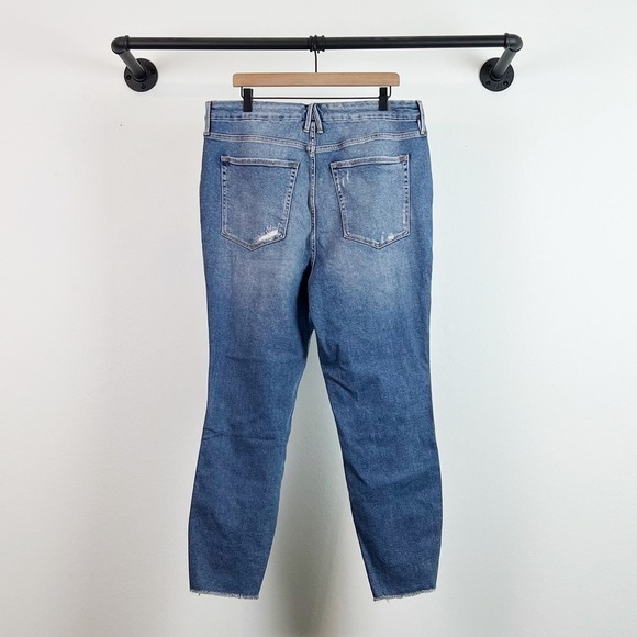 NWT Good American Good Curve High Rise Skinny Crop Distressed Jeans in Blue411 - Picture 9 of 10